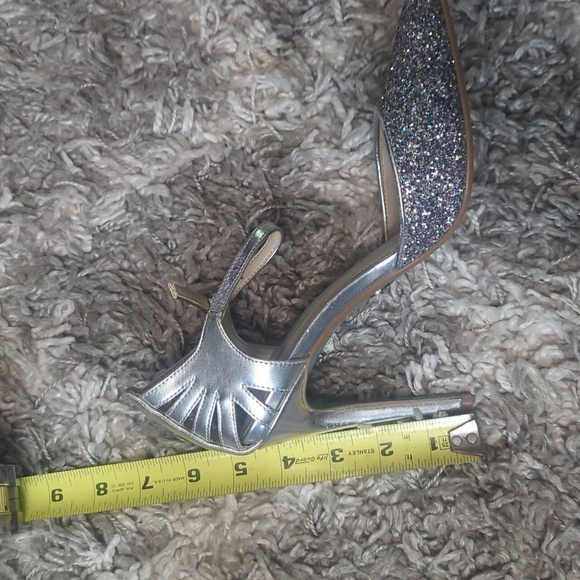 Betsey Johnson 7w wedding sparkle heel with strap silver blue bottom - Picture 11 of 11
